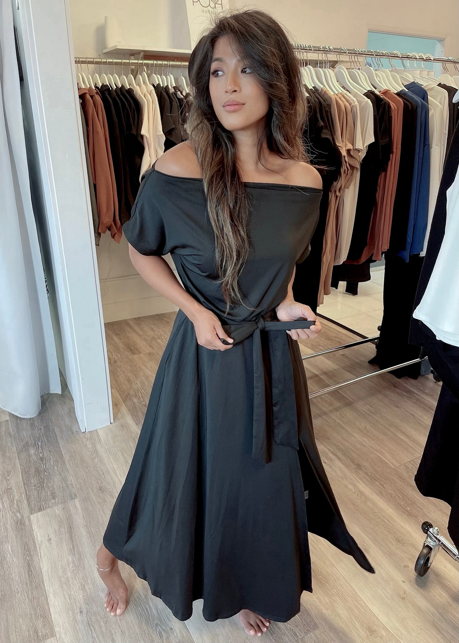 Off shoulder maxi 2025 dress with pockets