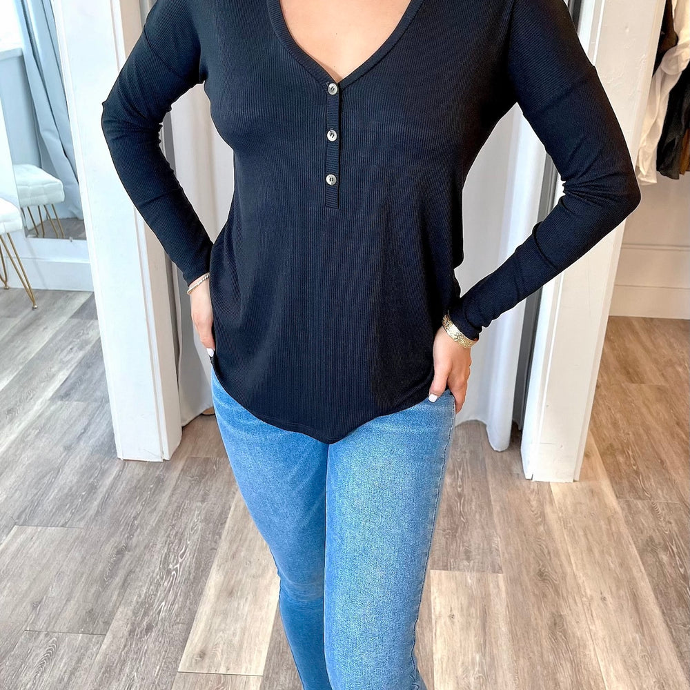 FINAL SALE- Long Sleeve Ribbed Stretch Henley Top