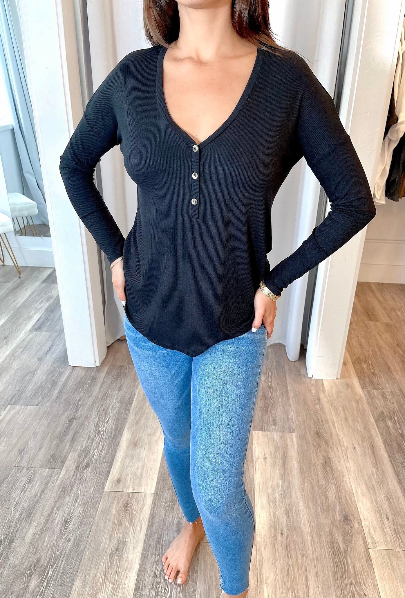 FINAL SALE- Long Sleeve Ribbed Stretch Henley Top